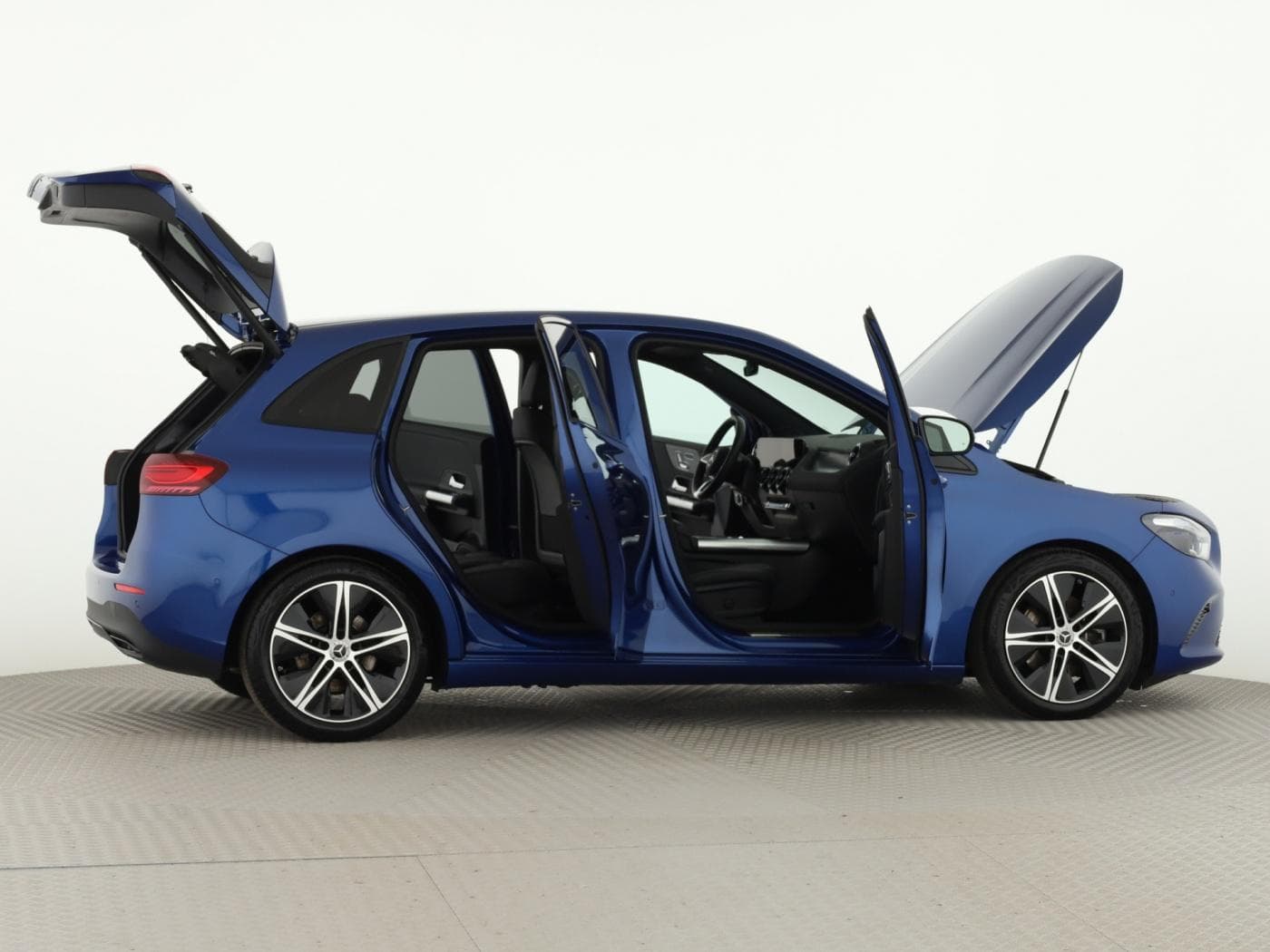 Mercedes-Benz B 220 d Bild 8