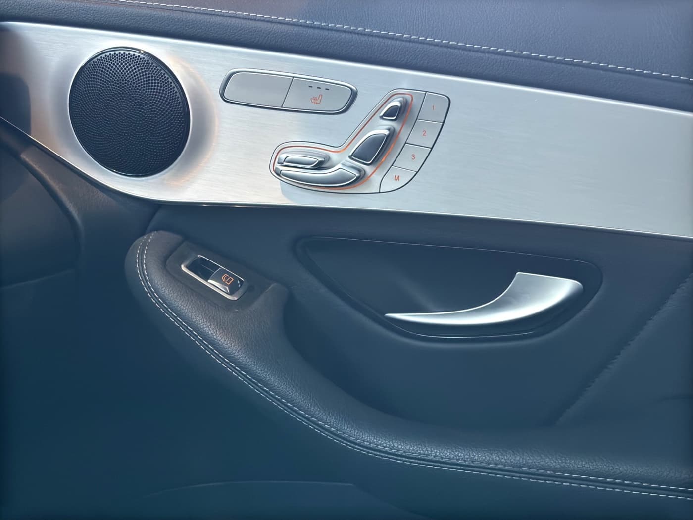 Mercedes-Benz GLC 300 de 4M Bild 14