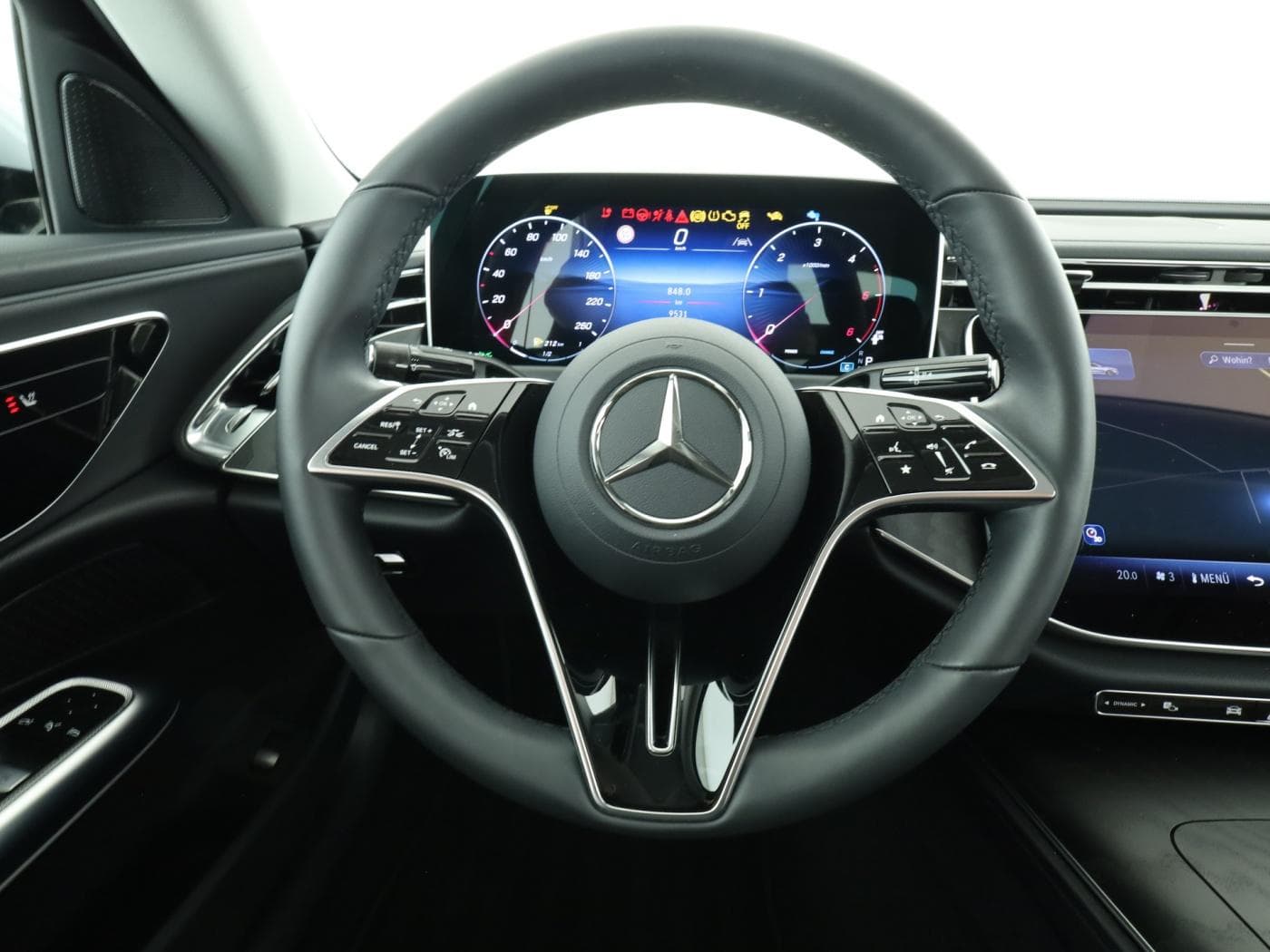 Mercedes-Benz E 220 d Bild 11