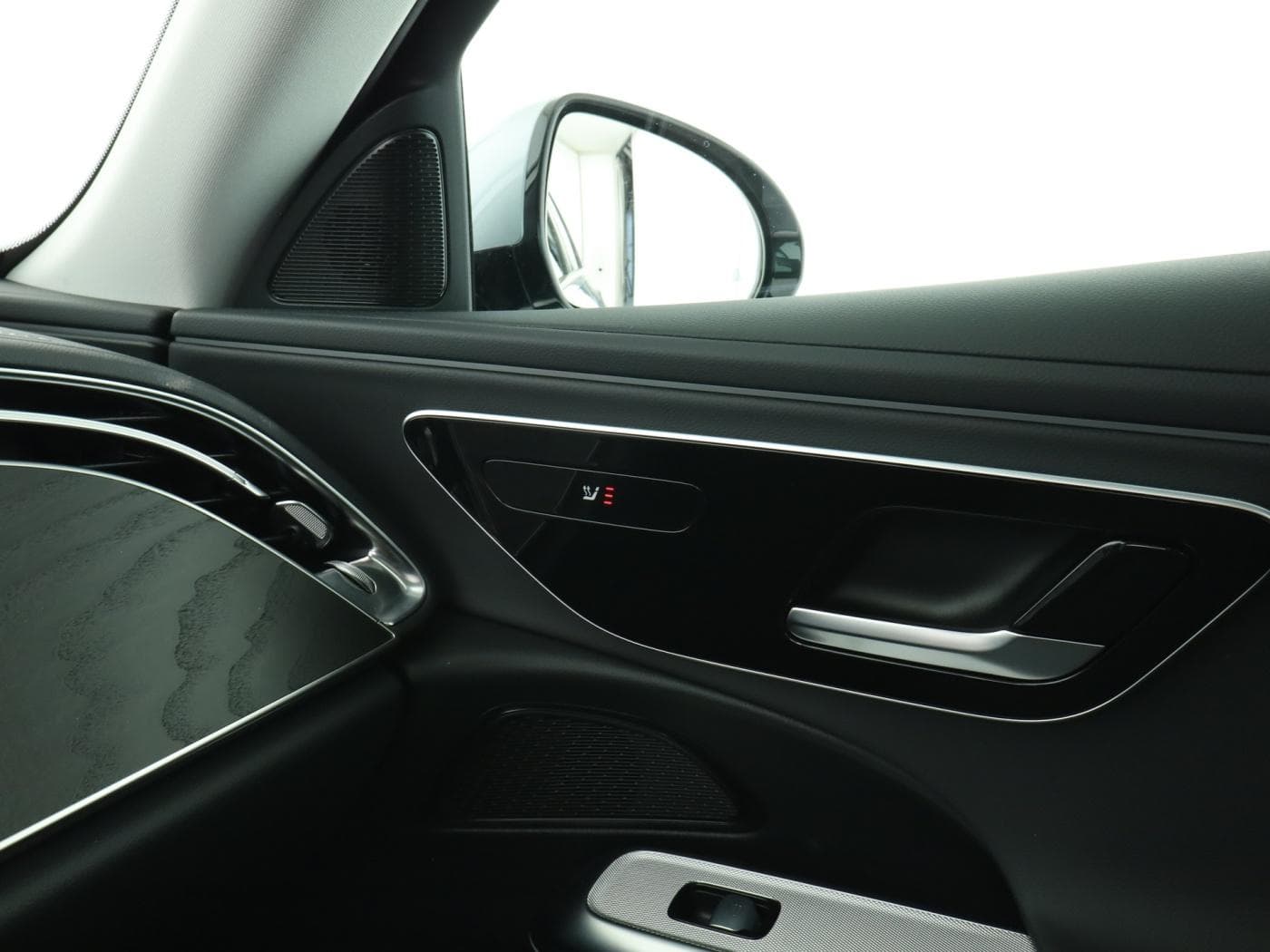 Mercedes-Benz E 220 d Bild 16