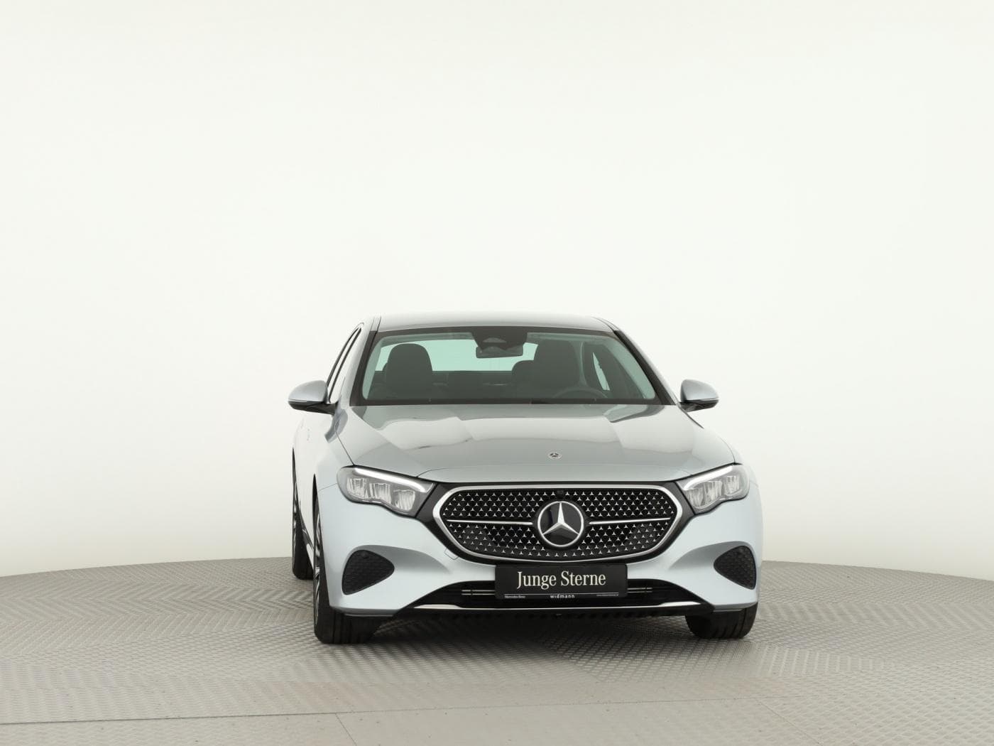 Mercedes-Benz E 220 d Bild 3