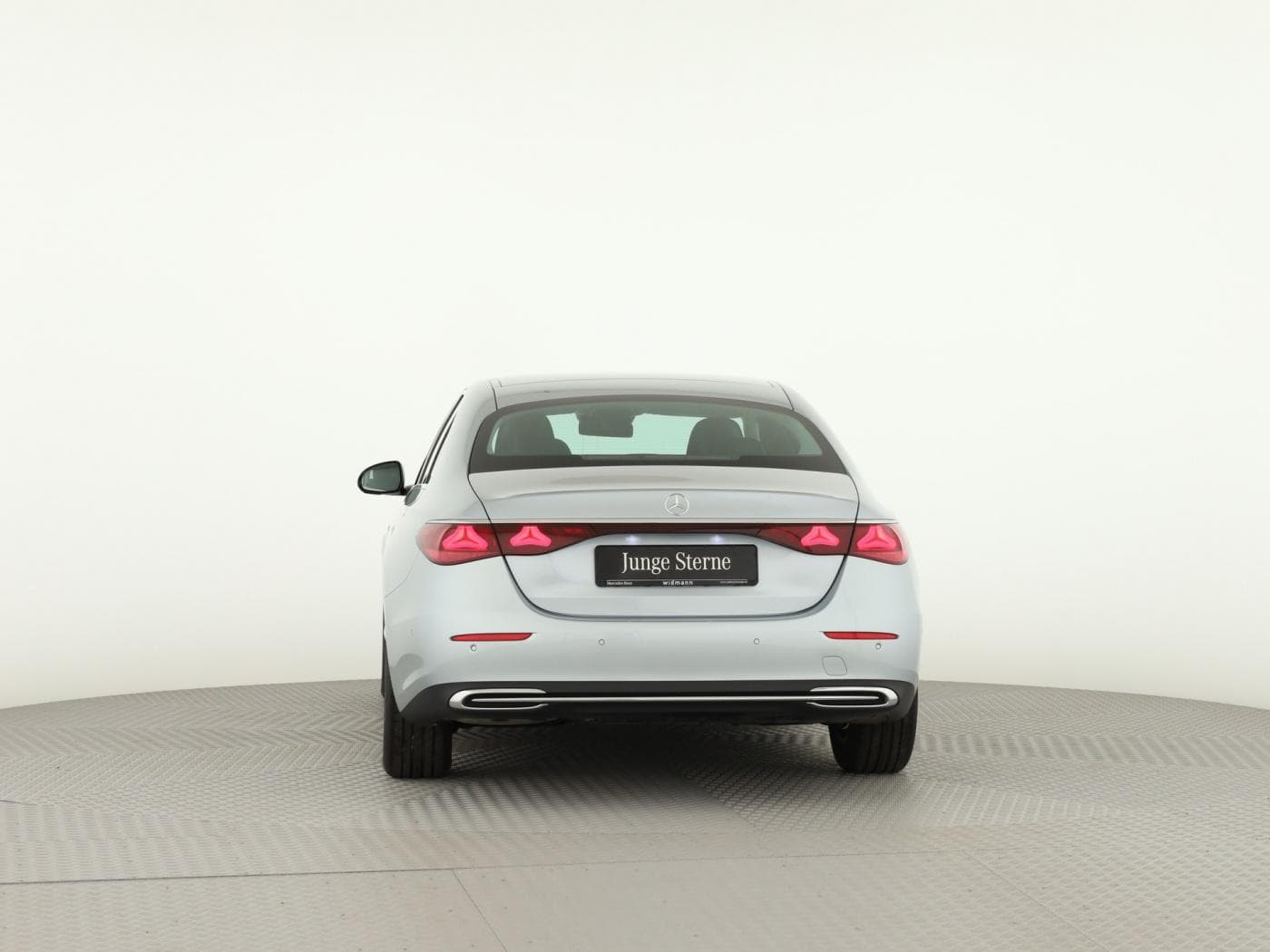 Mercedes-Benz E 220 d Bild 4