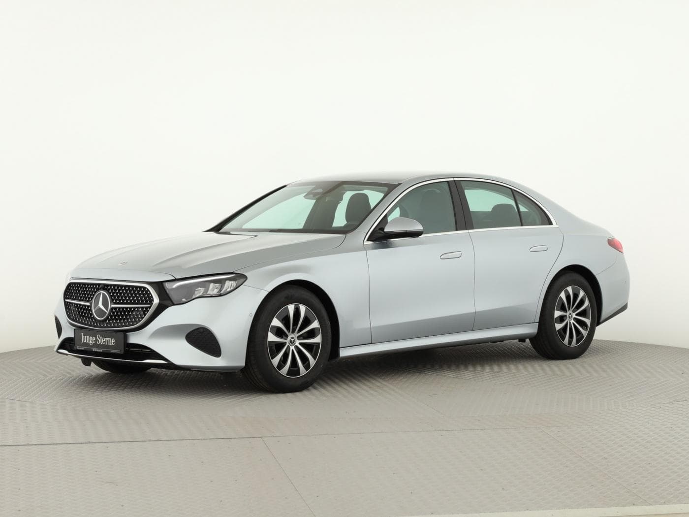 Mercedes-Benz E 220 d Bild 5