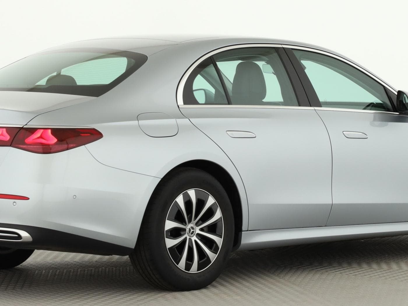Mercedes-Benz E 220 d Bild 6