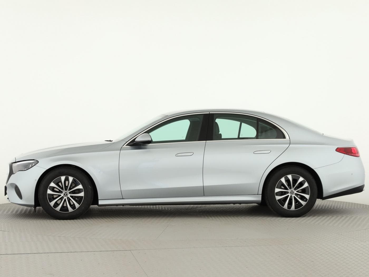 Mercedes-Benz E 220 d Bild 7