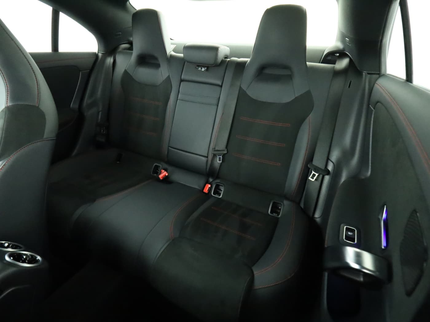 Mercedes-Benz CLA 200 d Bild 18