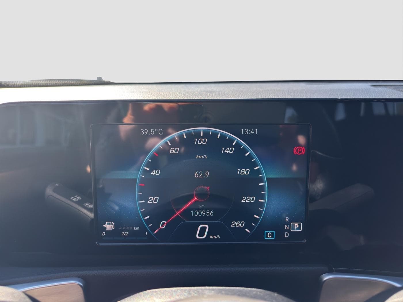 Mercedes-Benz GLB 220 d Bild 11