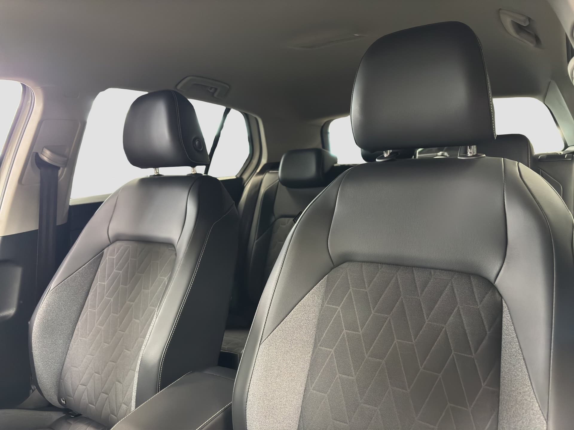 Volkswagen Golf Goal 1.5 TSI 115 PS AHK NAVI ACC Bild 14