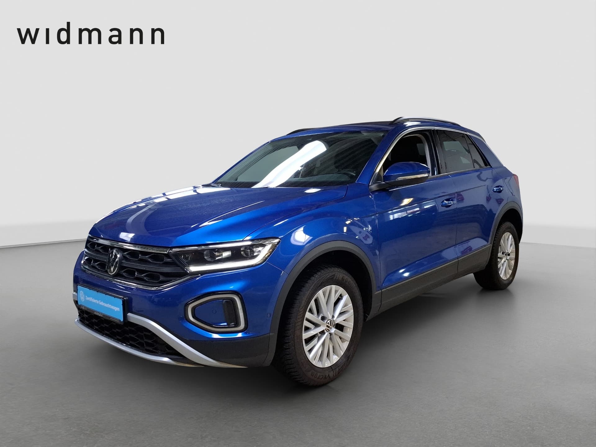 Volkswagen T-Roc Life 1.5 TSI 150 PS DSG AHK Standheizung ACC Bild 1
