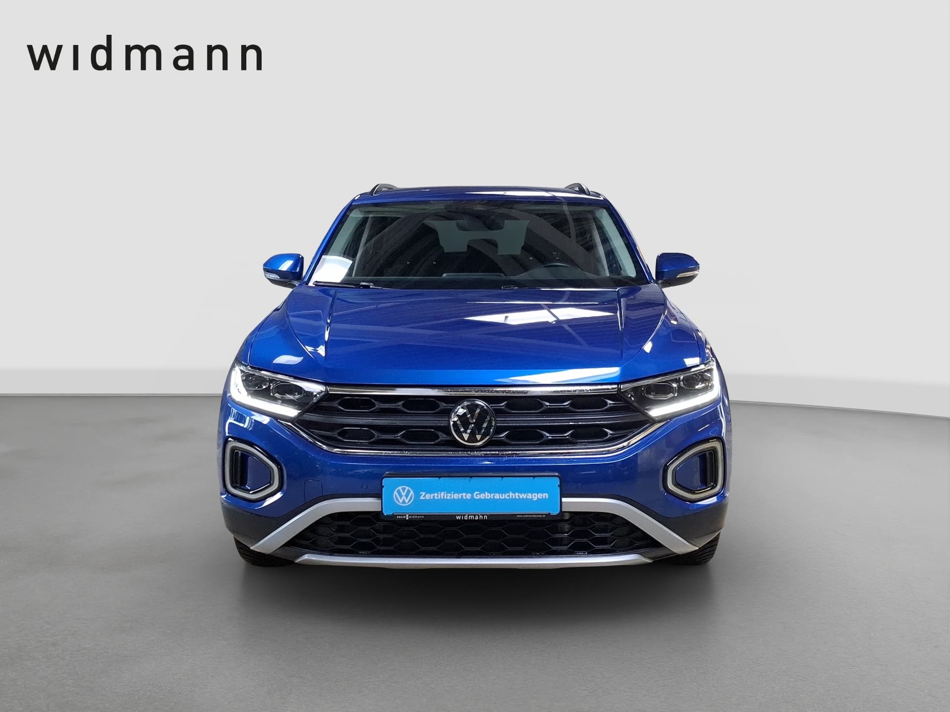 Volkswagen T-Roc Life 1.5 TSI 150 PS DSG AHK Standheizung ACC Bild 3