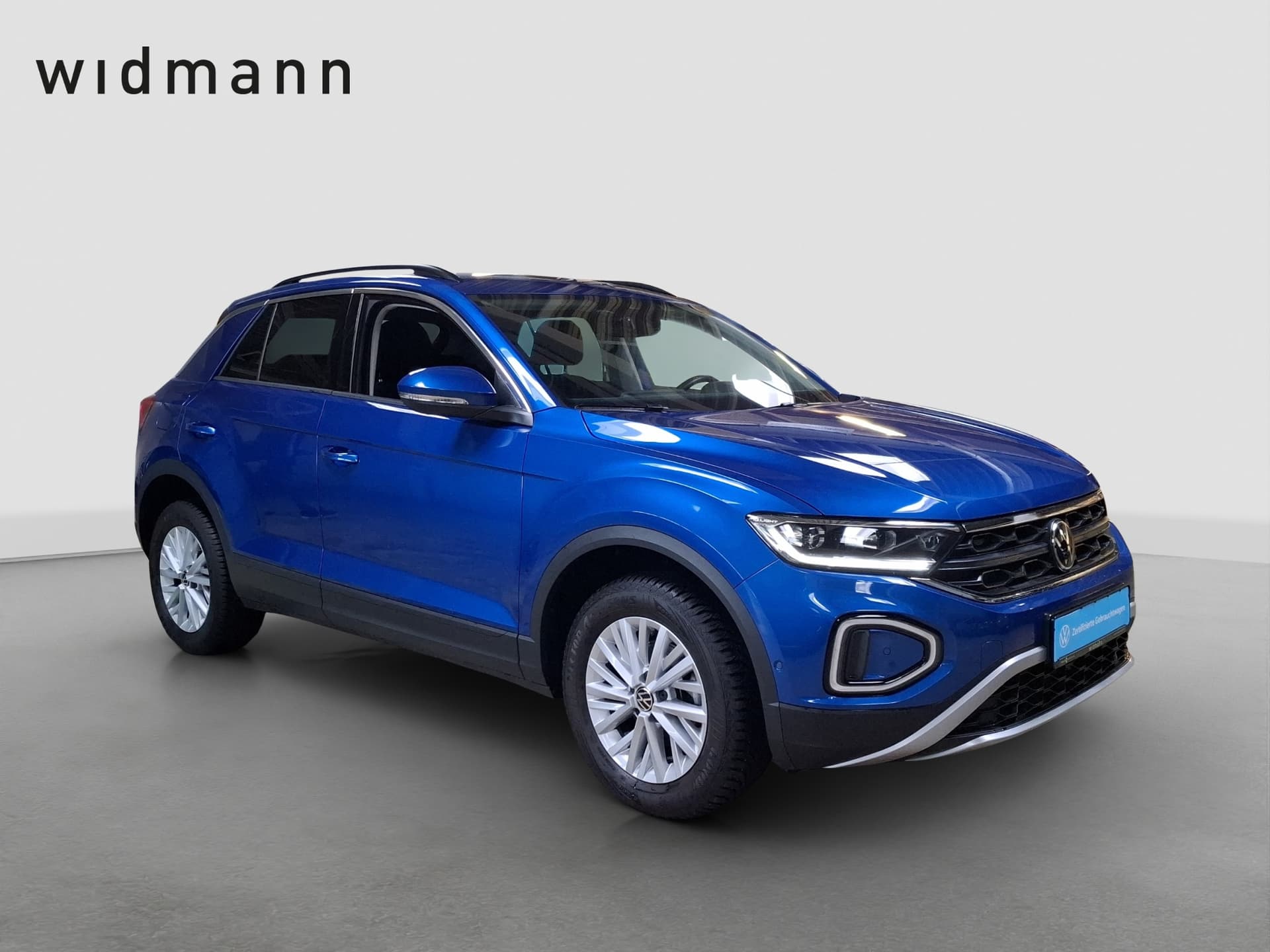 Volkswagen T-Roc Life 1.5 TSI 150 PS DSG AHK Standheizung ACC Bild 7
