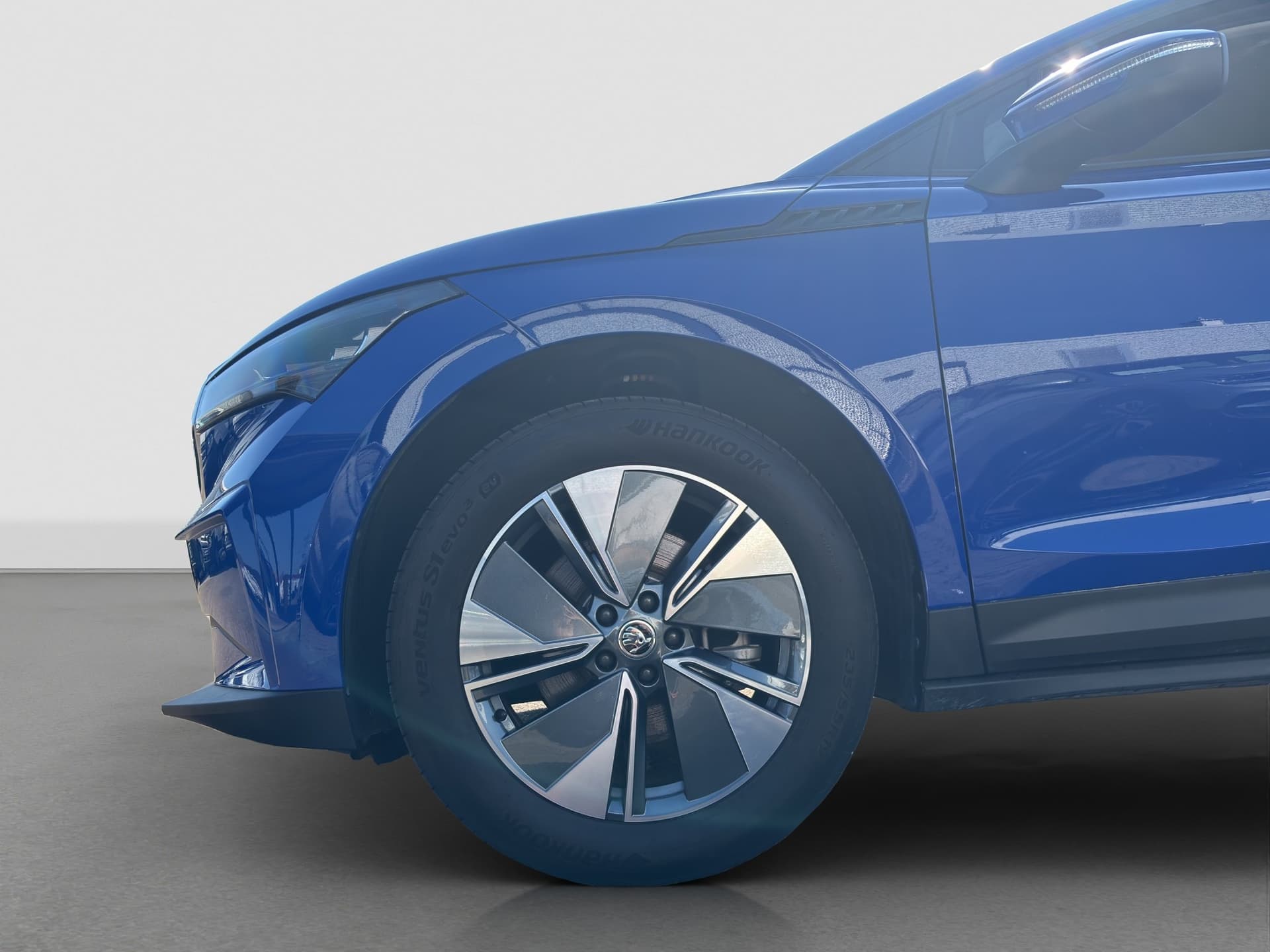 Skoda Enyaq 50 kWh KAMARA NAVI Bild 17