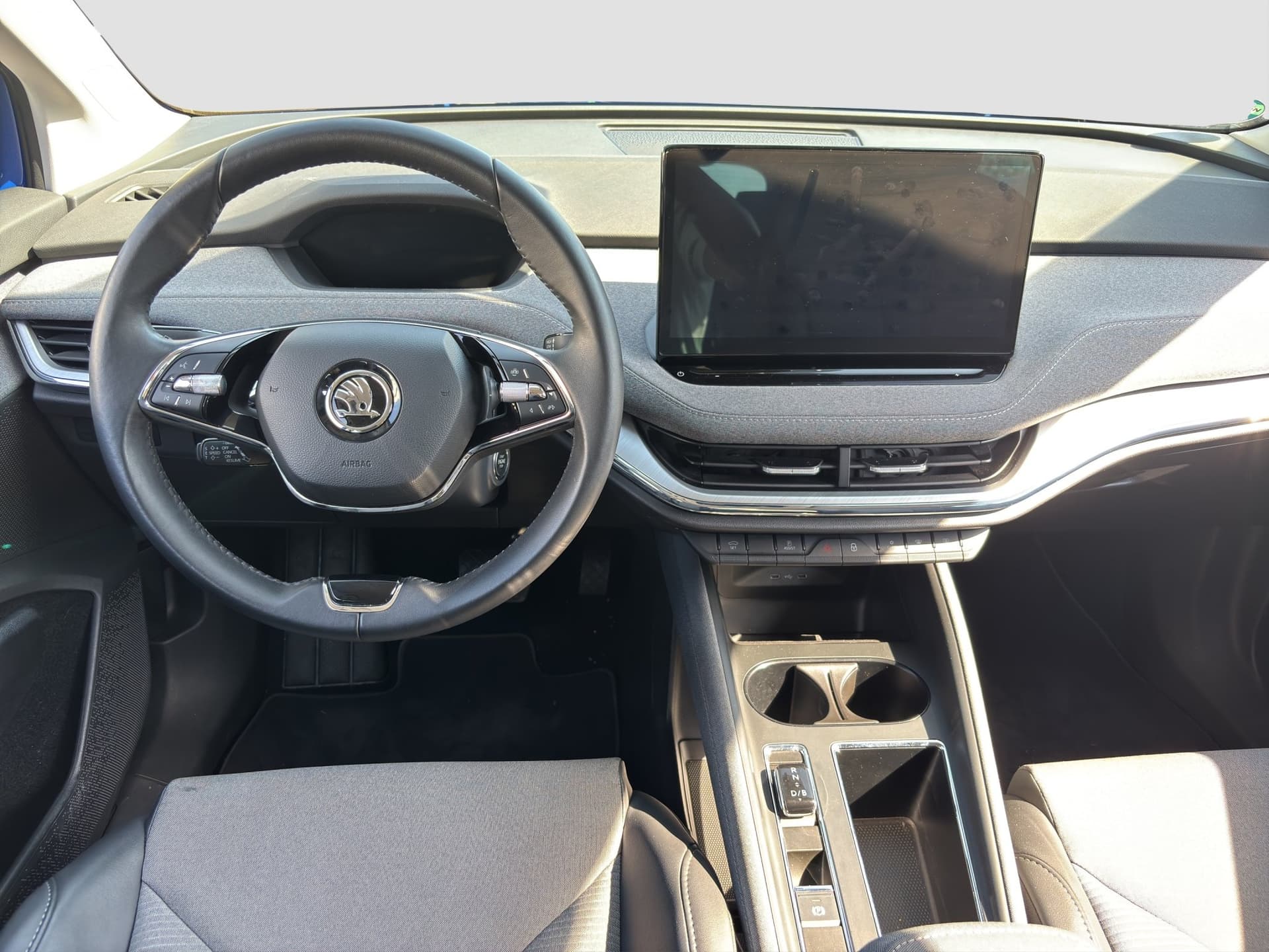 Skoda Enyaq 50 kWh KAMARA NAVI Bild 9
