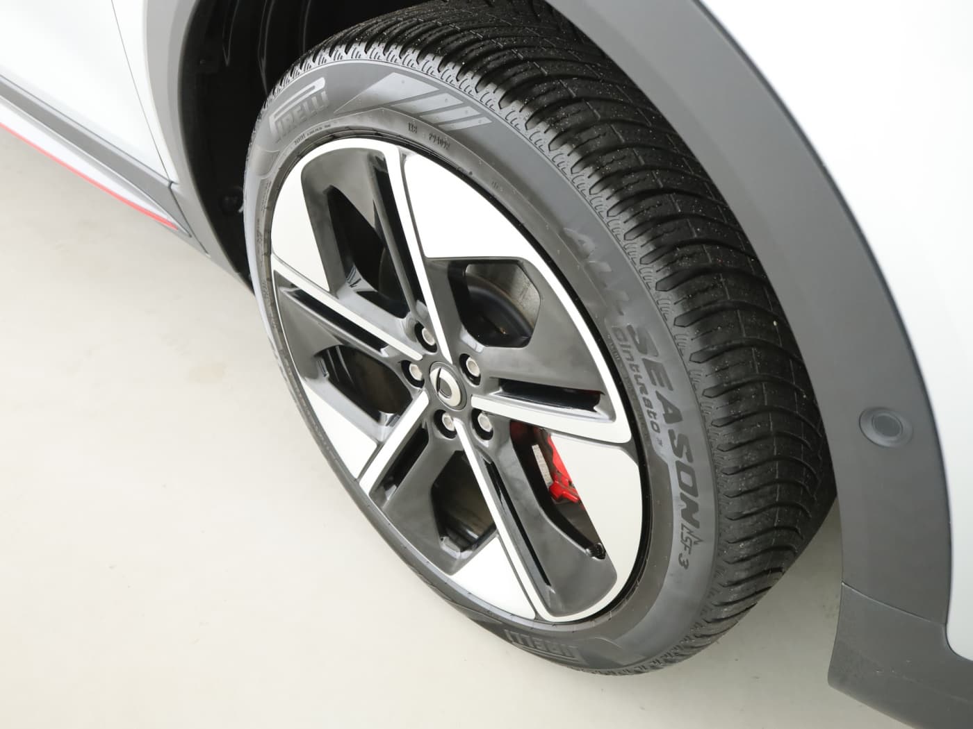 Smart 1 Brabus AWD (66kWh) Bild 22