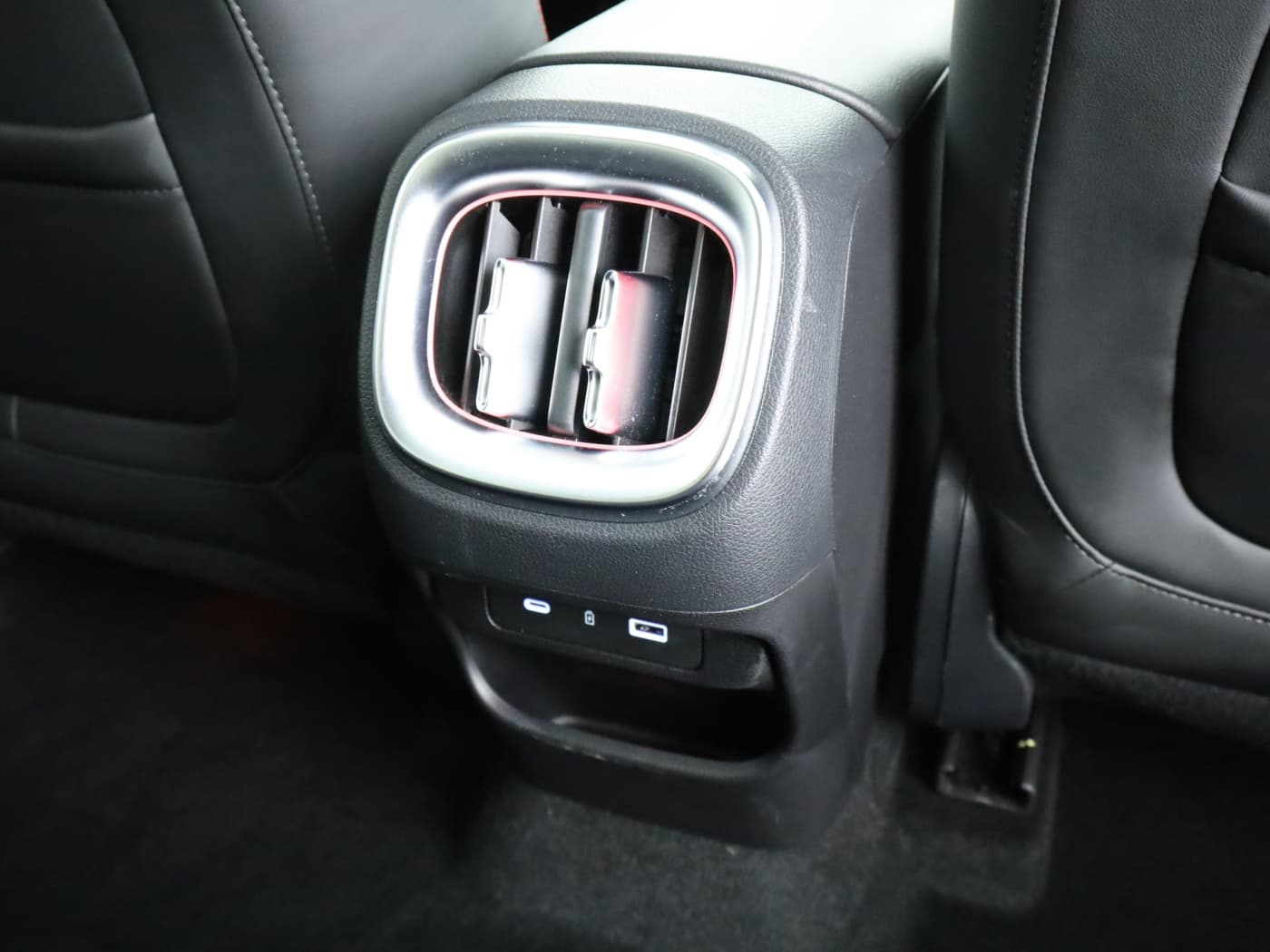 Smart 1 Brabus AWD (66kWh) Bild 24