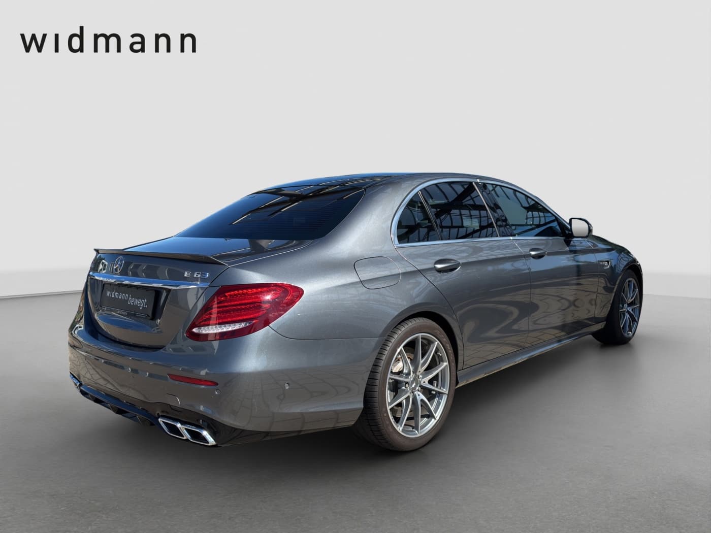 Mercedes-Benz E 63 AMG 4M+ Bild 3