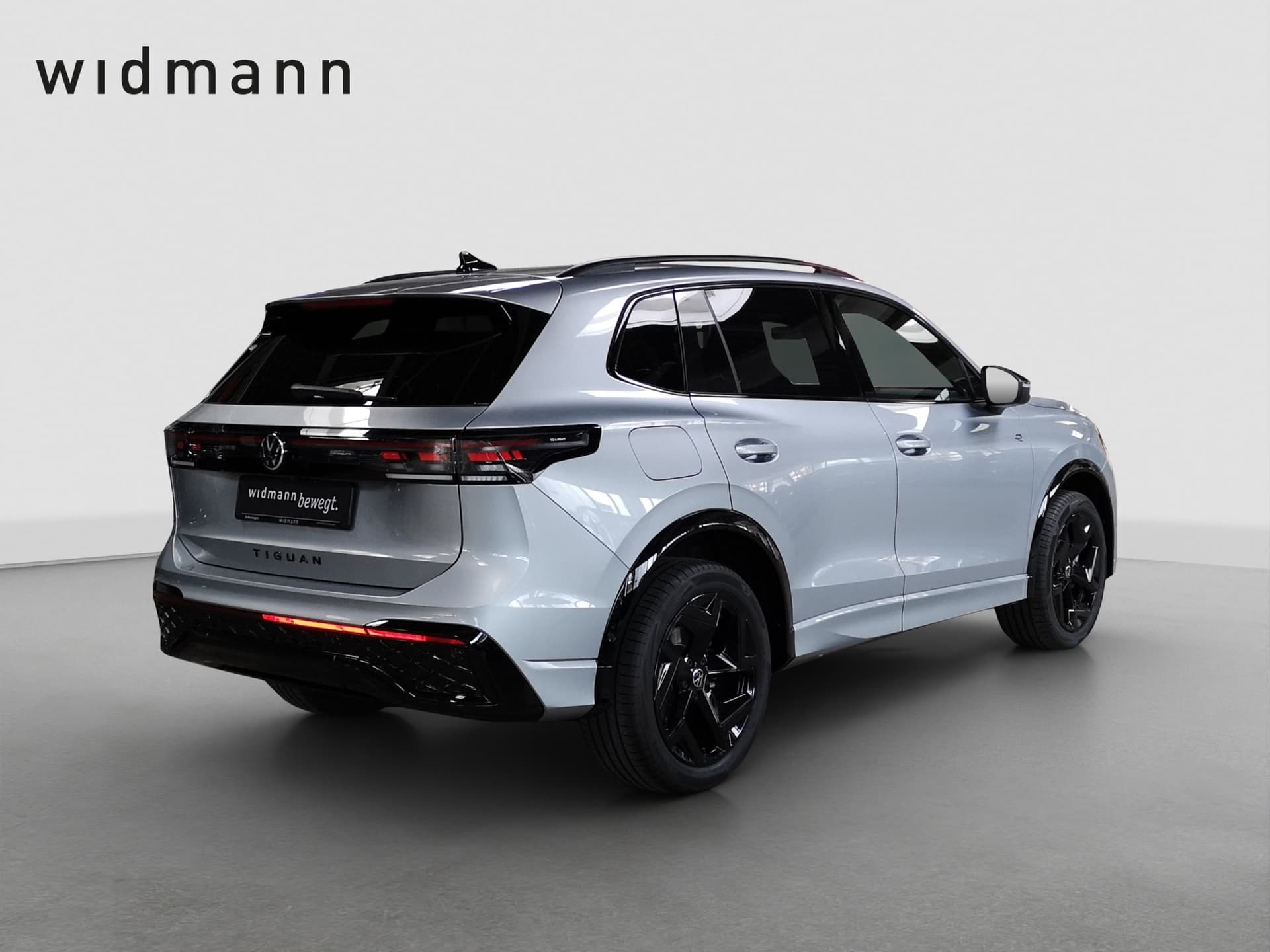 Volkswagen Tiguan R-Line 1.5 l eHybrid OPF / 85 kW (115 PS) 6-Gang-Doppelkupplungsgetriebe DSG Bild 2