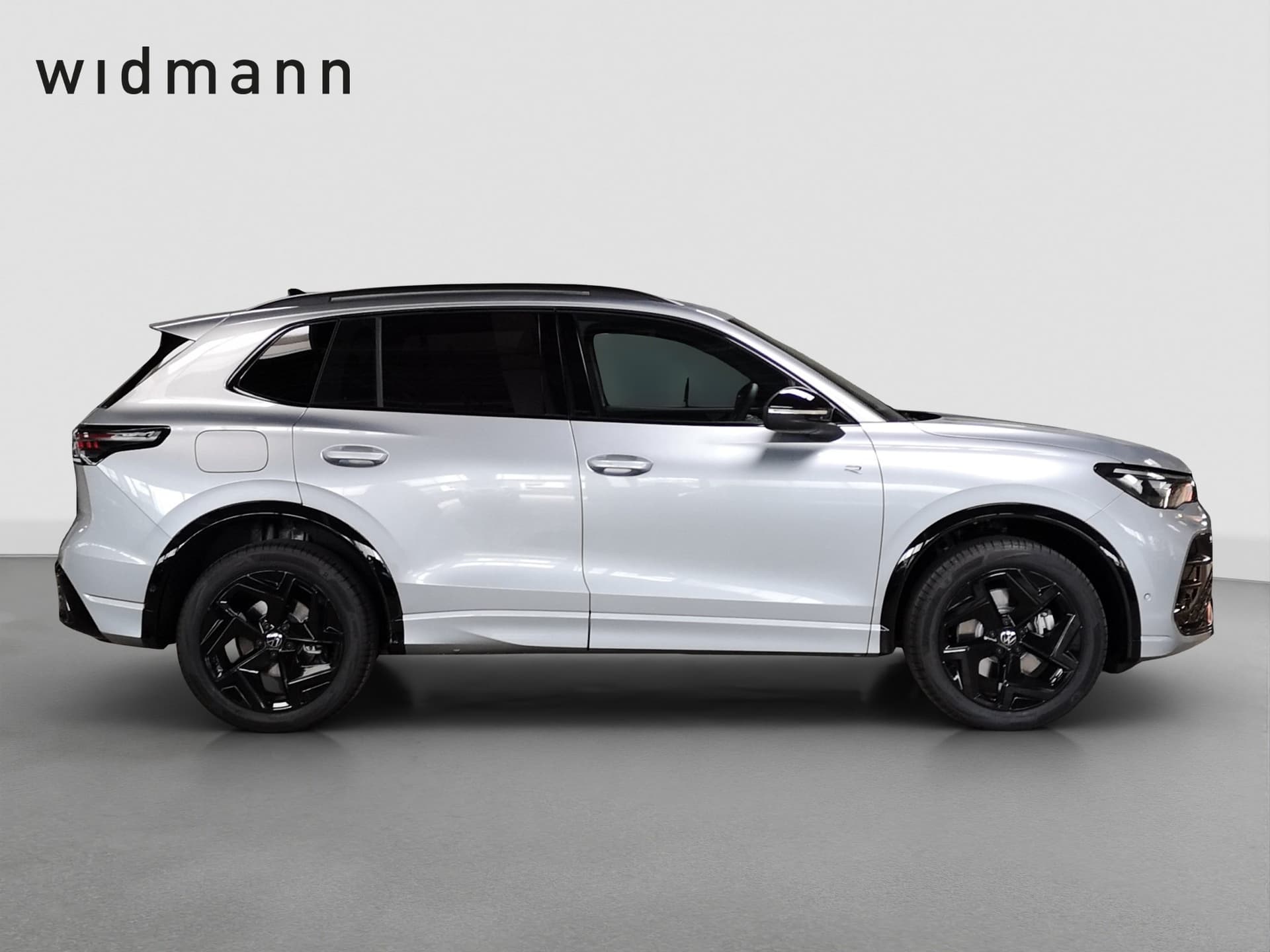 Volkswagen Tiguan R-Line 1.5 l eHybrid OPF / 85 kW (115 PS) 6-Gang-Doppelkupplungsgetriebe DSG Bild 6