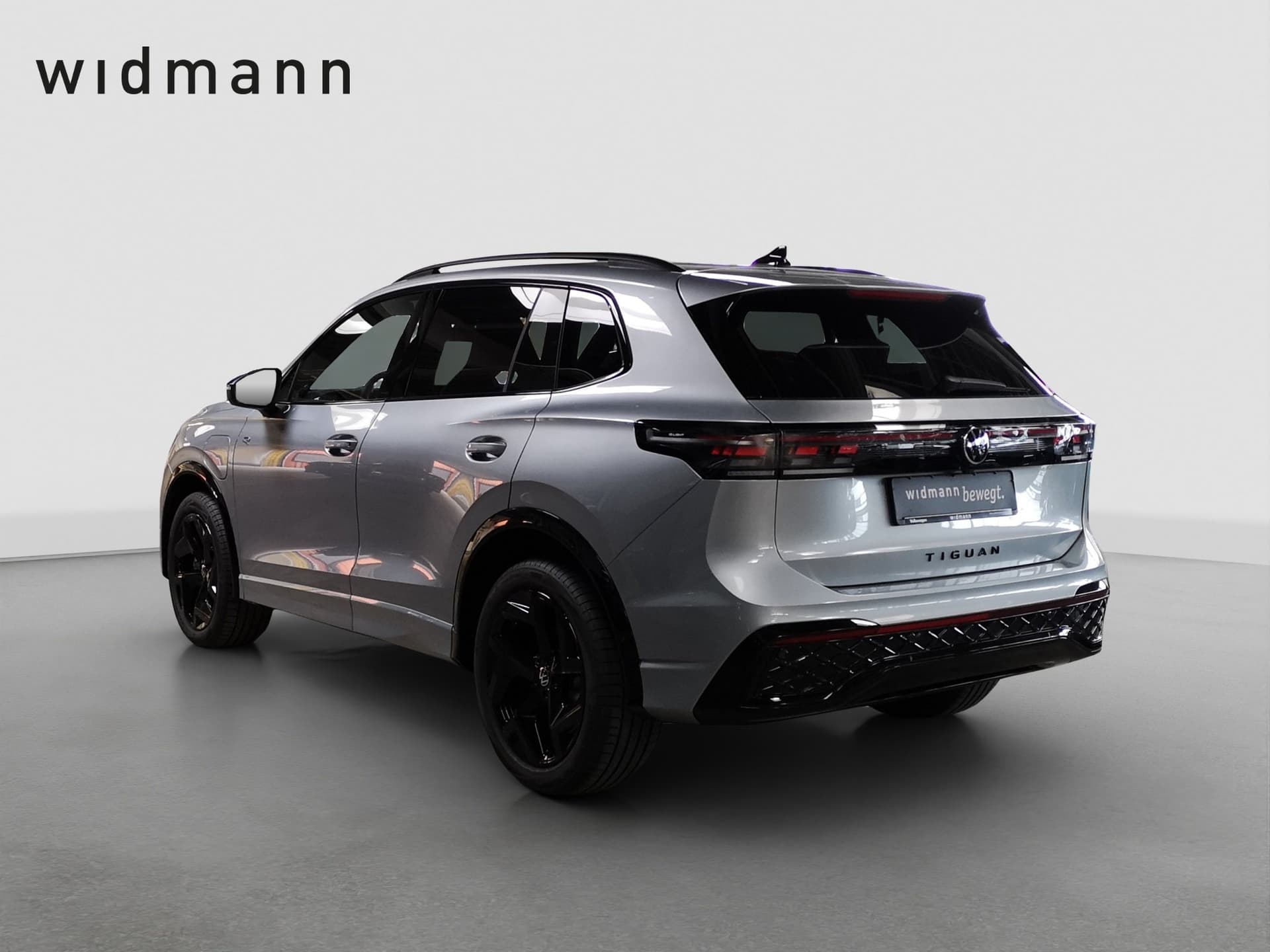 Volkswagen Tiguan R-Line 1.5 l eHybrid OPF / 85 kW (115 PS) 6-Gang-Doppelkupplungsgetriebe DSG Bild 8