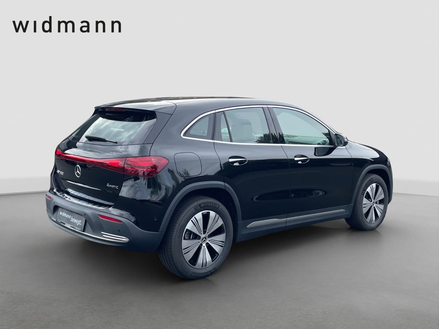 Mercedes-Benz EQA 300 4M Bild 3