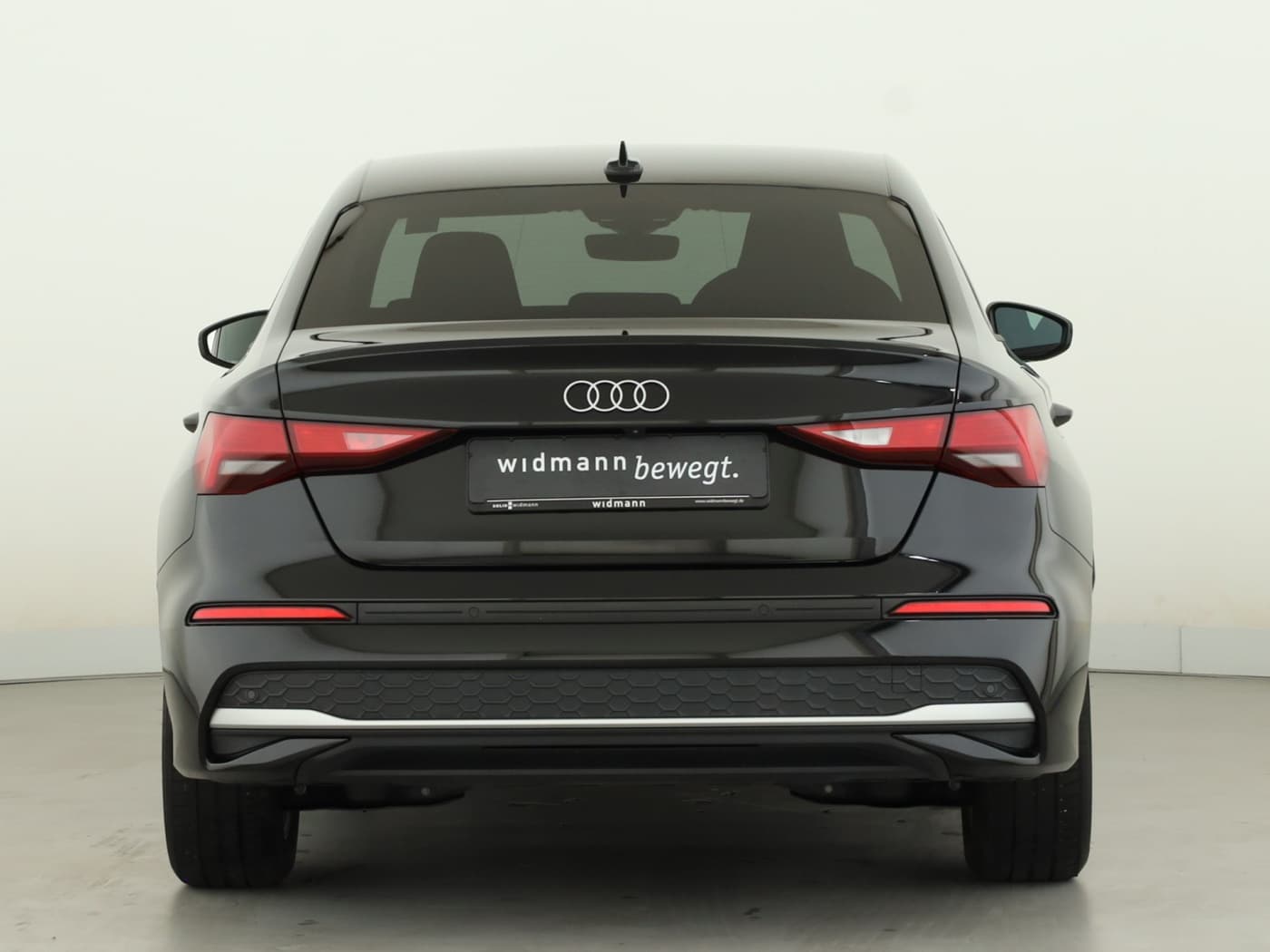 Audi A3 Lim 35 2.0 TDI Bild 4