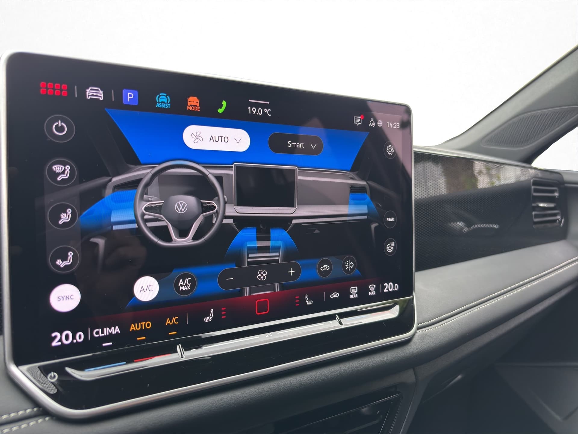 Volkswagen Tiguan GOAL 1.5 eTSI 150 PS DSG AHK NAVI ACC KAMERA Bild 12