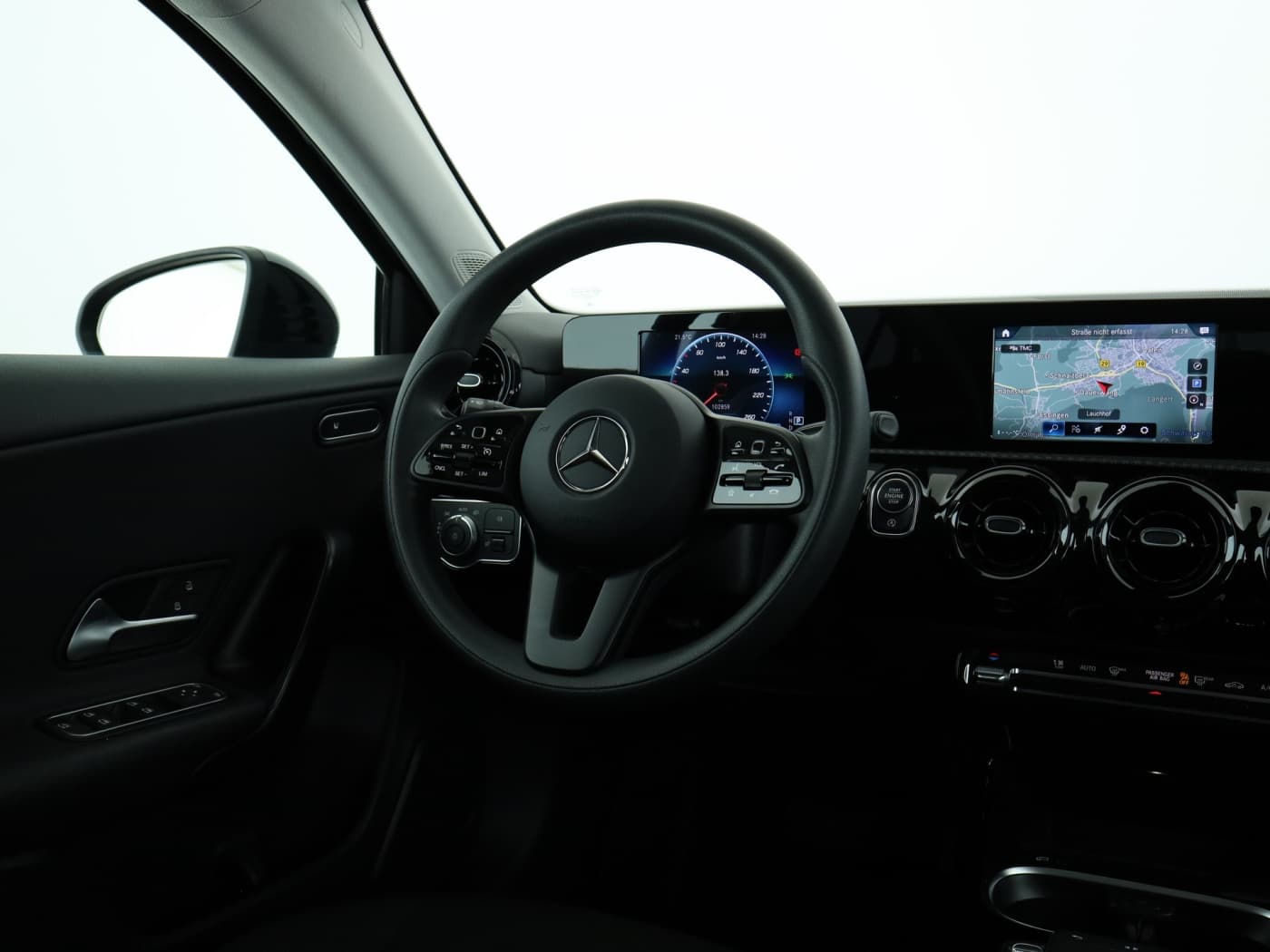 Mercedes-Benz A 180 d Bild 10