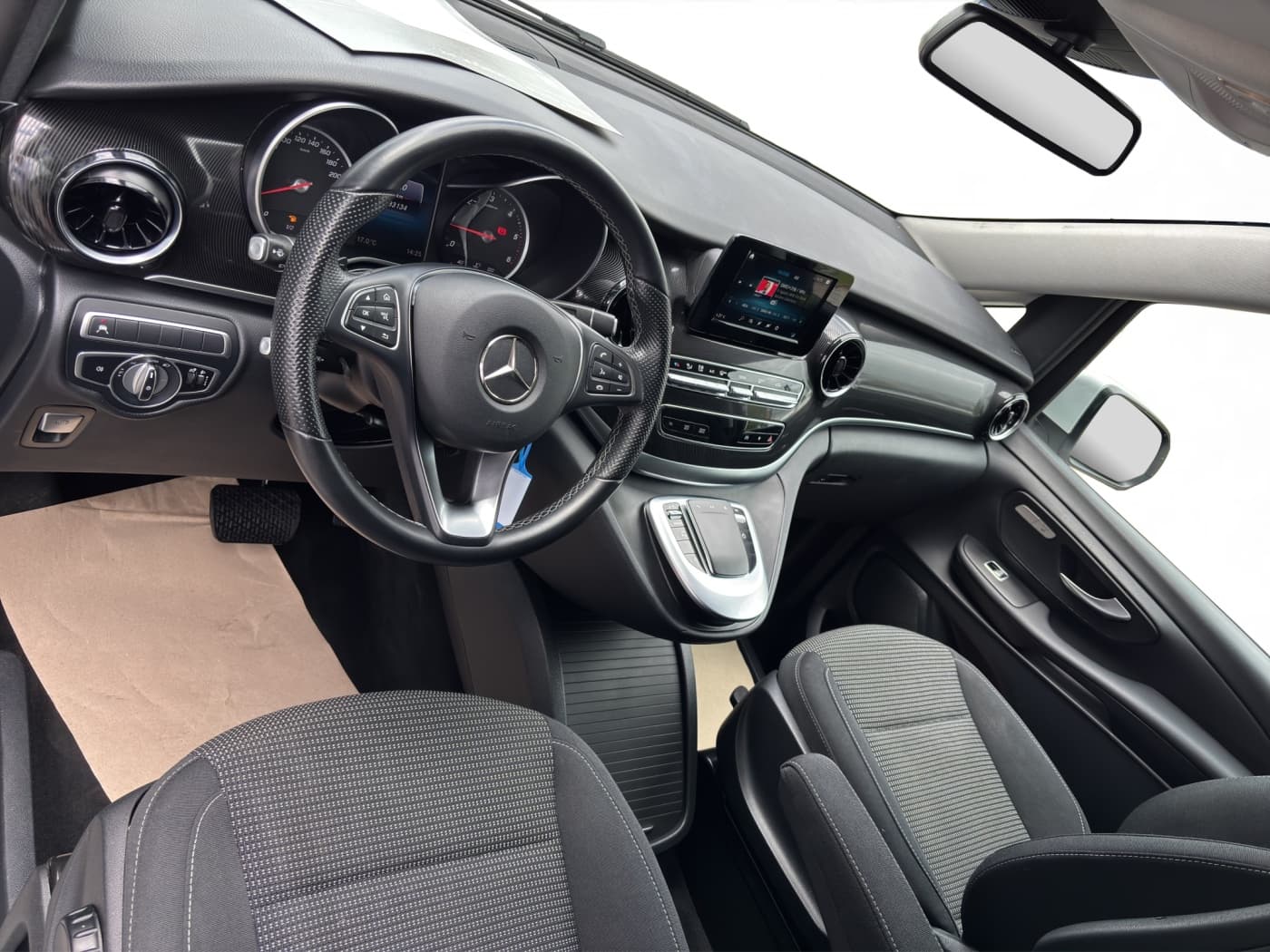 Mercedes-Benz V 220 d EDITION Lang Bild 9