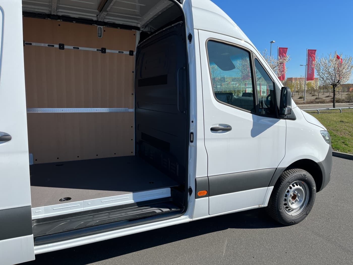 Mercedes-Benz Sprinter 319 CDI Kasten PRO Maxi Bild 17