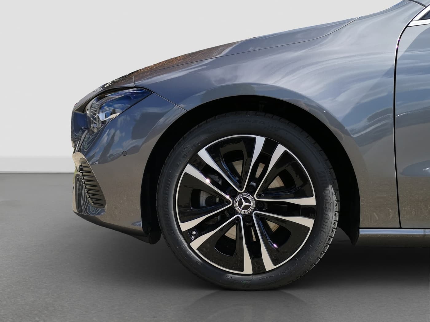 Mercedes-Benz CLA 180 SB Bild 19