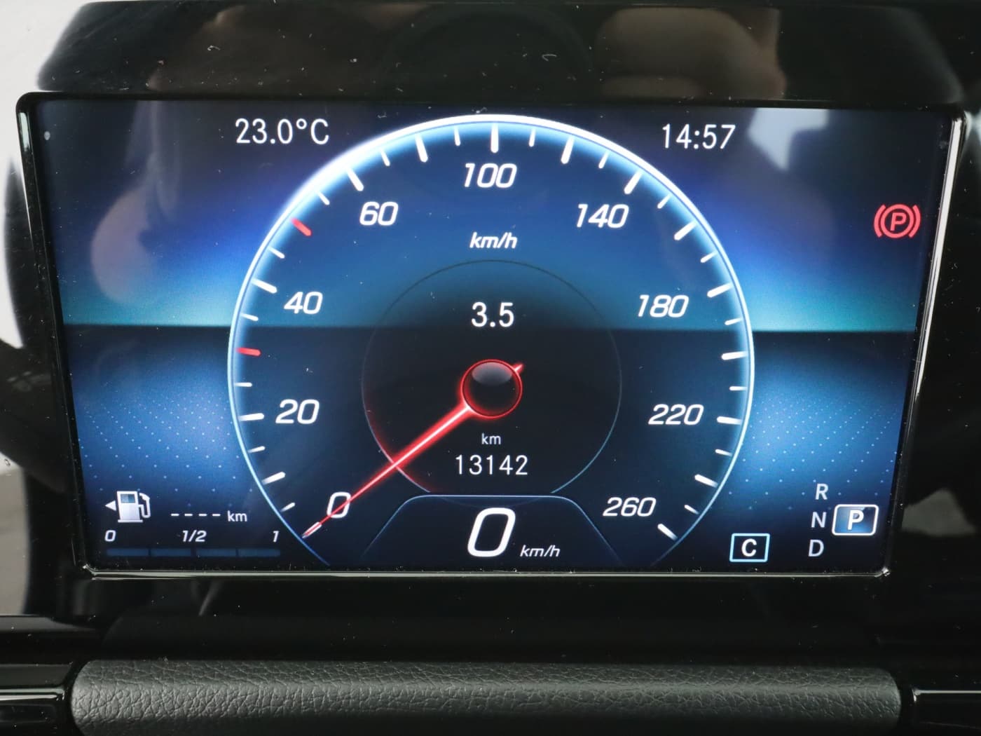 Mercedes-Benz GLA 200 Bild 12