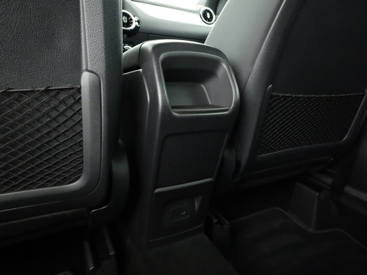 Mercedes-Benz GLA 200 Bild 23