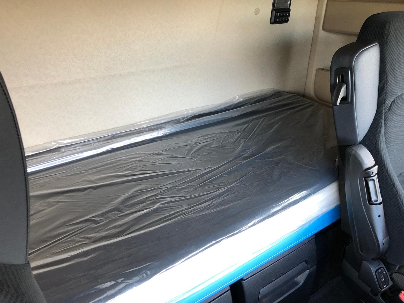 Mercedes-Benz Actros 1848 LS 4x2 Bild 6