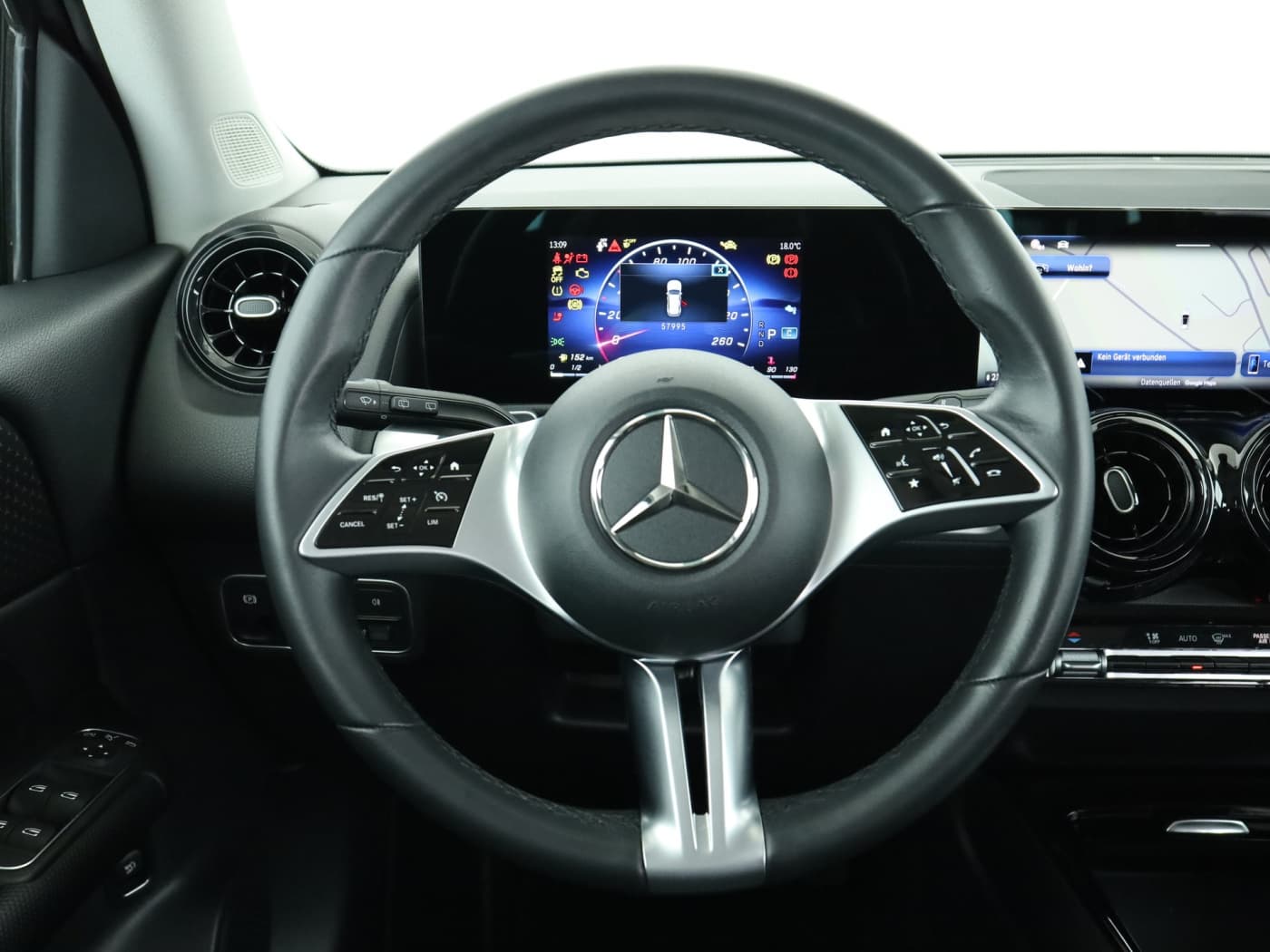Mercedes-Benz GLB 200 d Bild 11