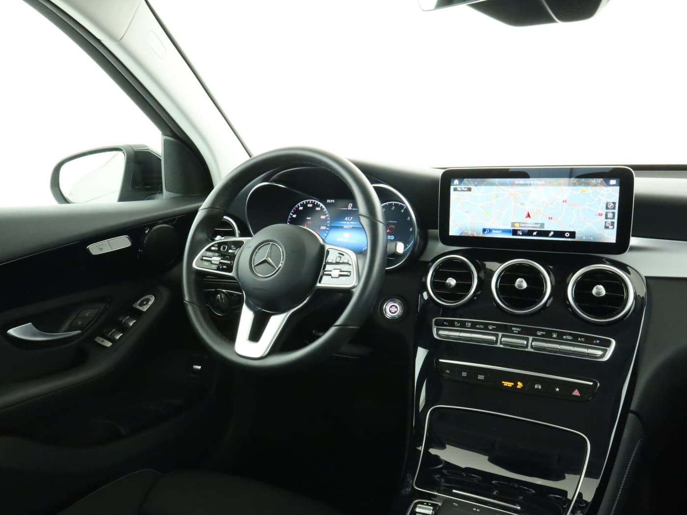 Mercedes-Benz GLC 300 de 4M Bild 10