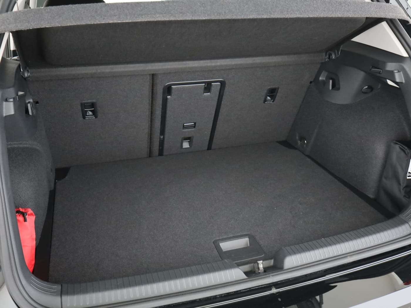Volkswagen Golf VIII 1.5 eTSI Goal Bild 22