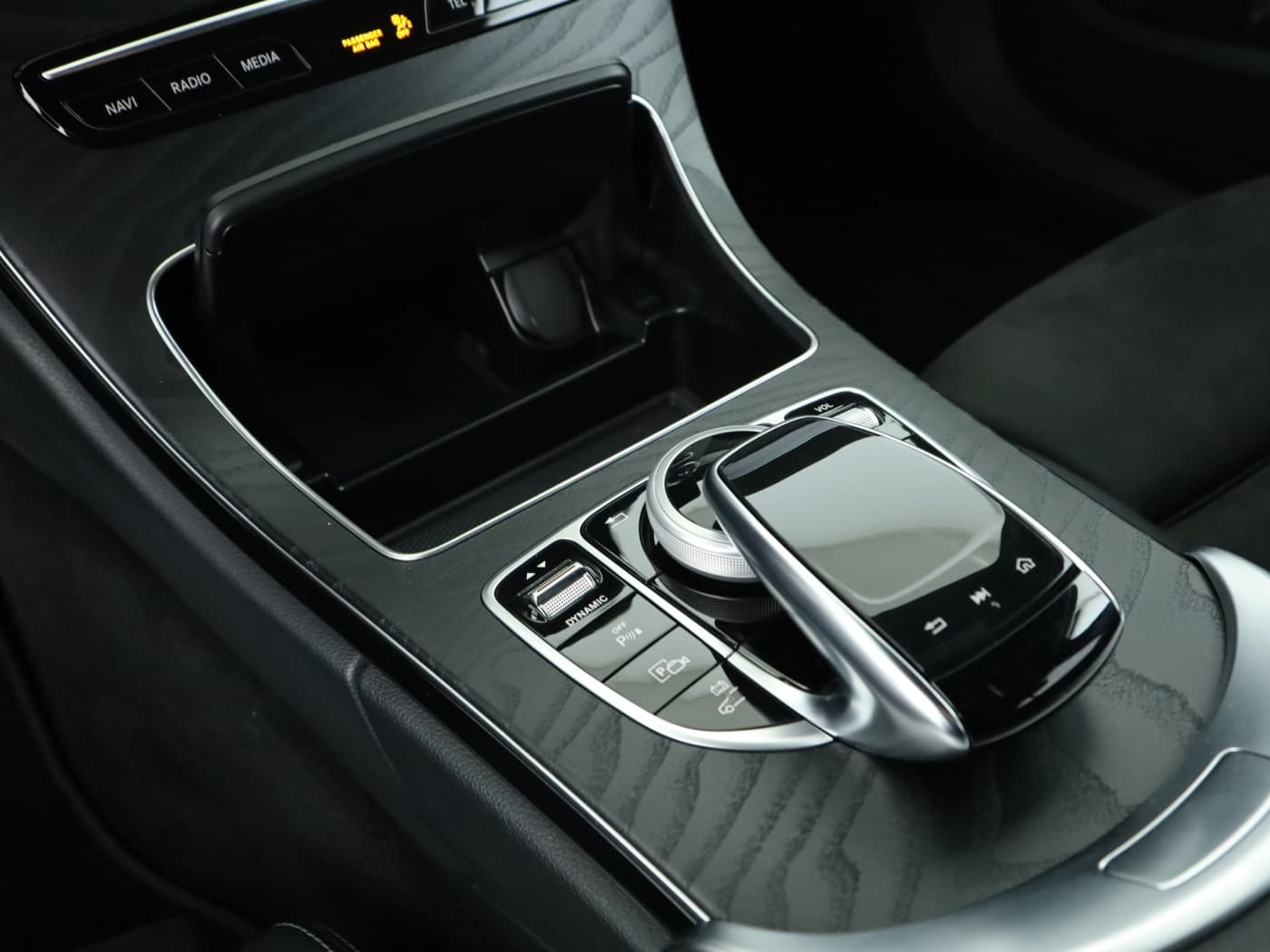 Mercedes-Benz C 300 e T Bild 15