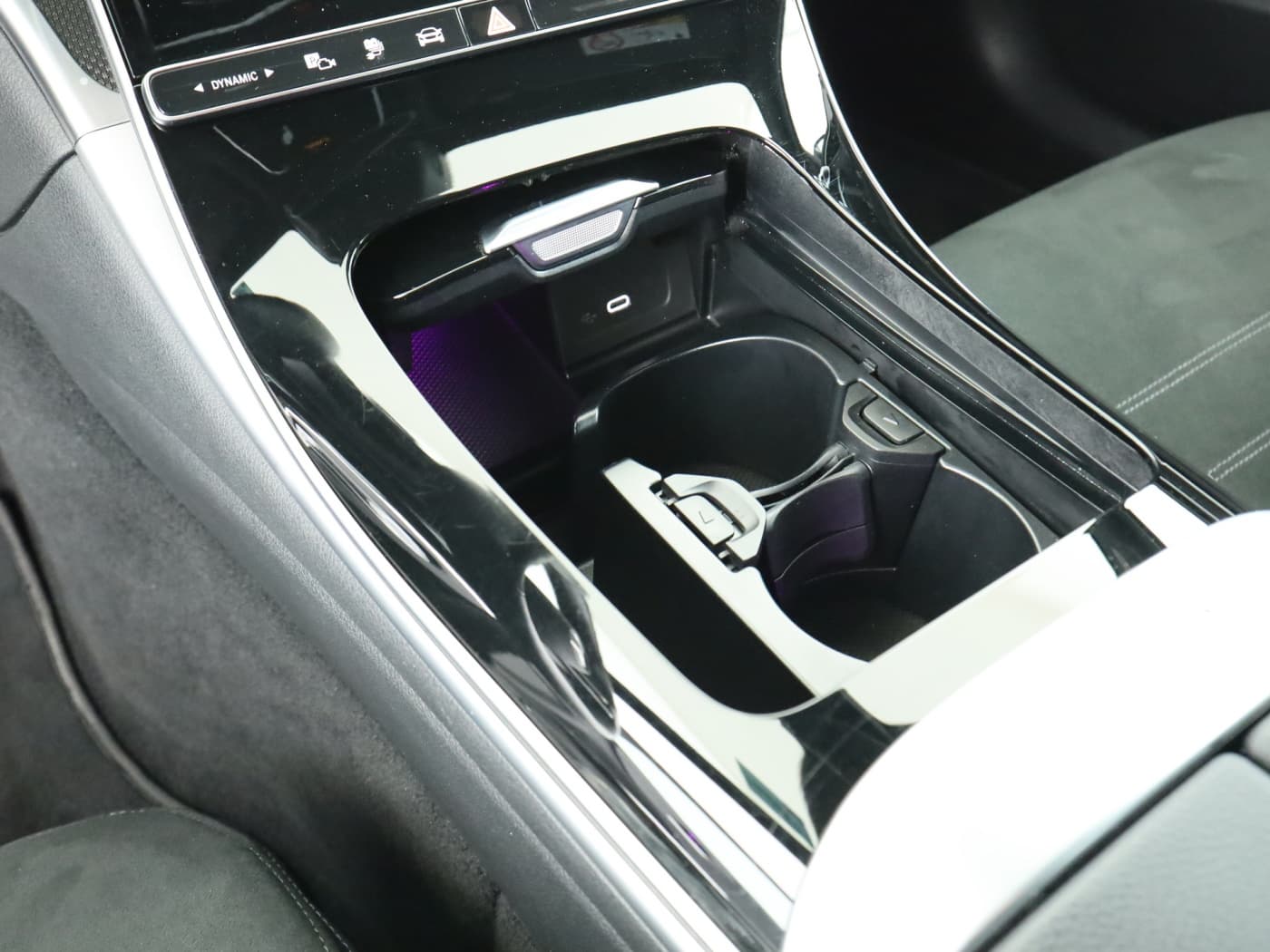 Mercedes-Benz C 300 e T Bild 15