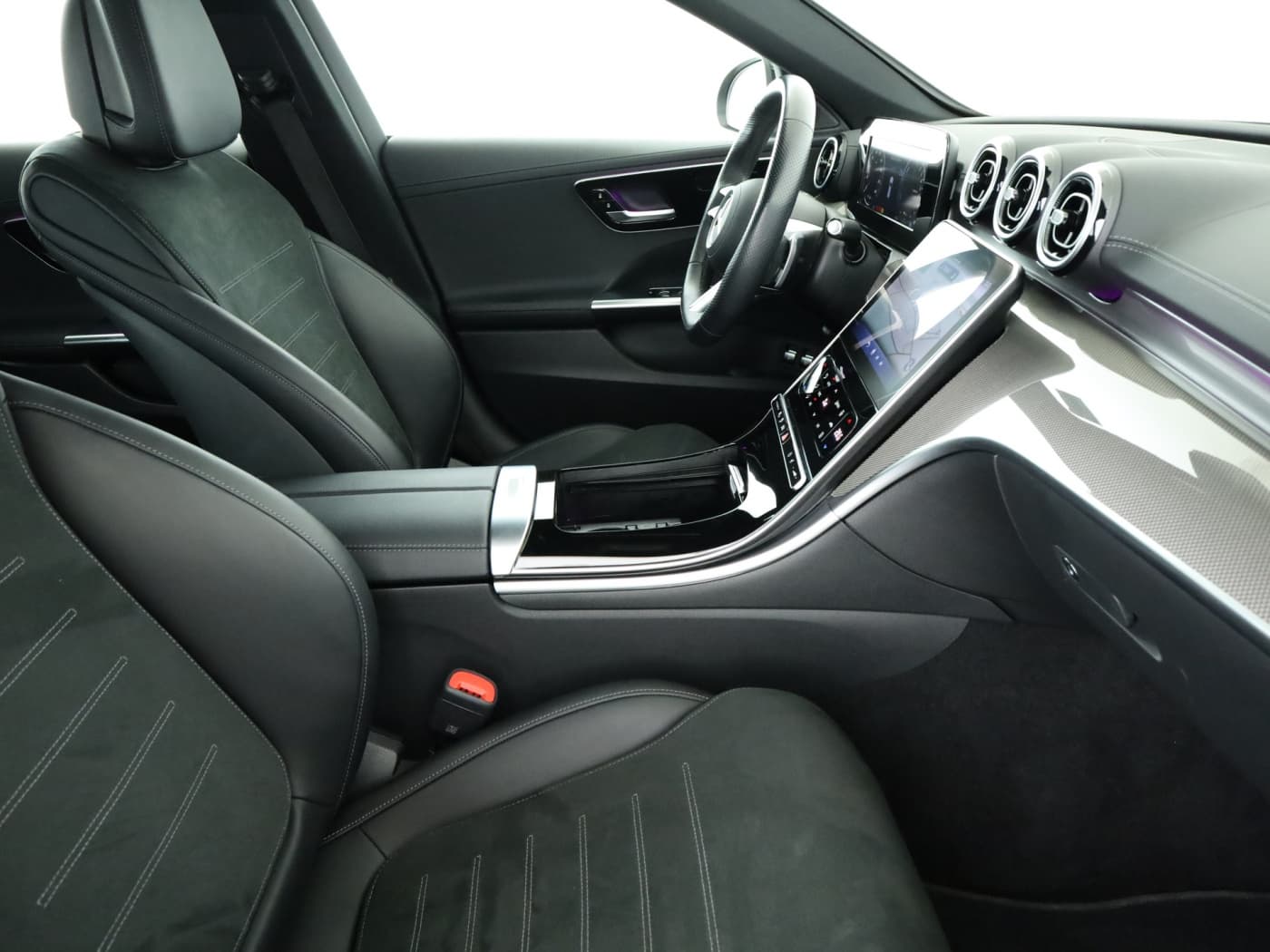 Mercedes-Benz C 300 e T Bild 17