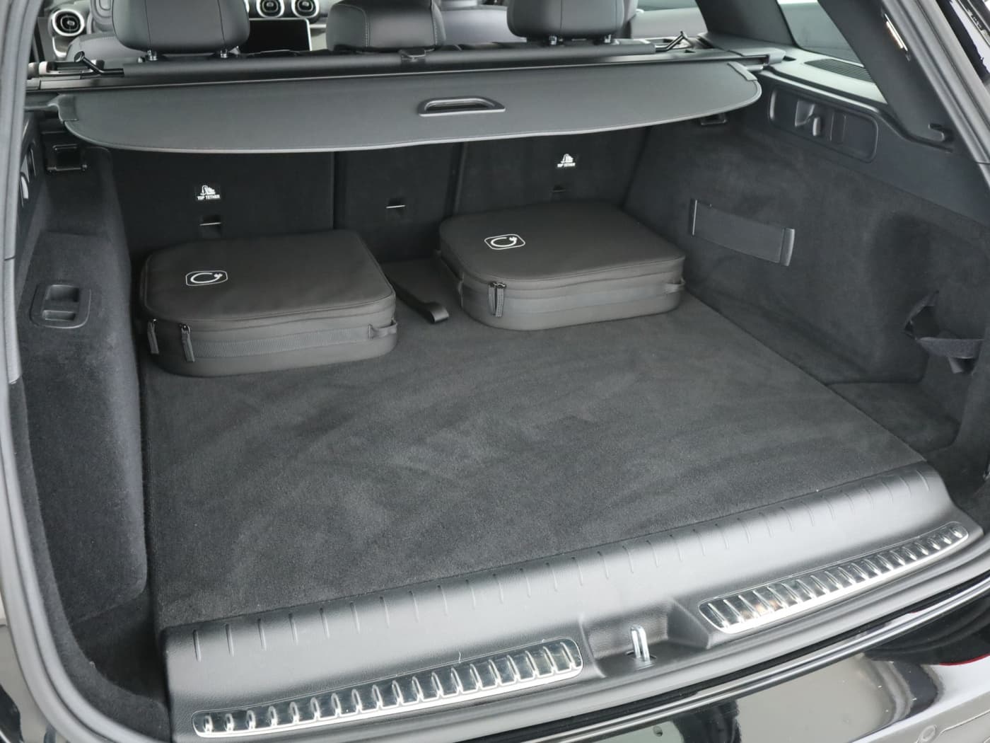 Mercedes-Benz C 300 e T Bild 22