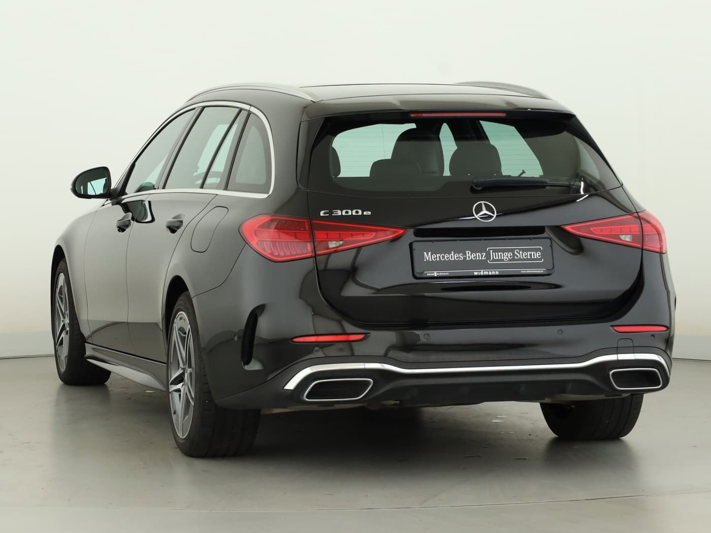 Mercedes-Benz C 300 e T Bild 4