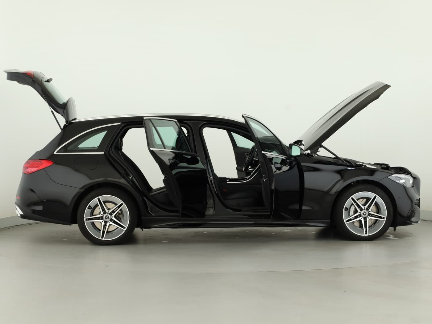 Mercedes-Benz C 300 e T Bild 8