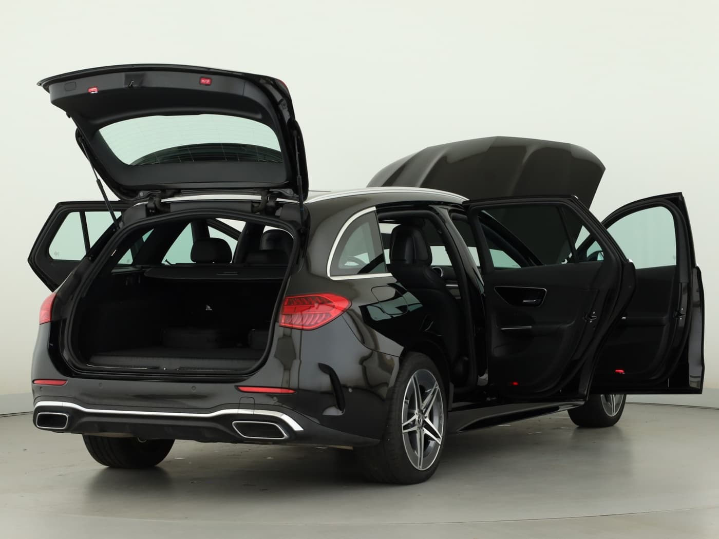Mercedes-Benz C 300 e T Bild 9