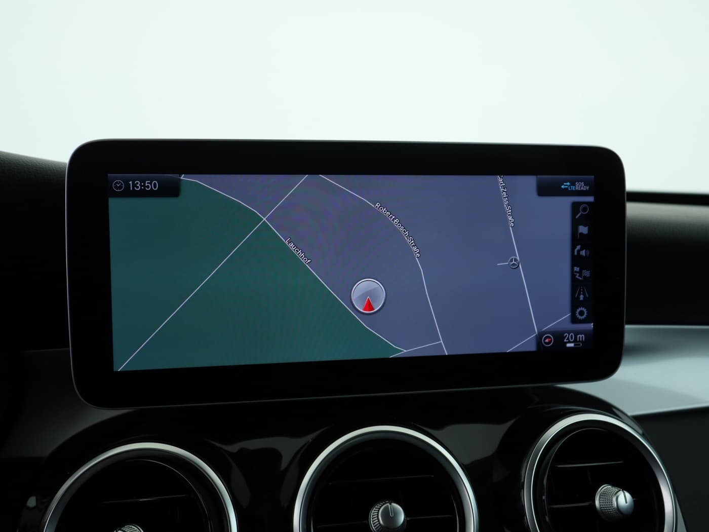 Mercedes-Benz C 300 e T Bild 13