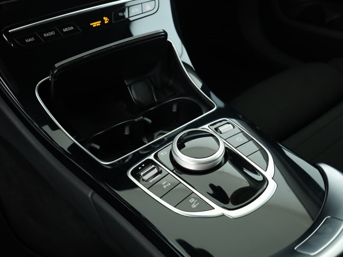 Mercedes-Benz C 300 e T Bild 15