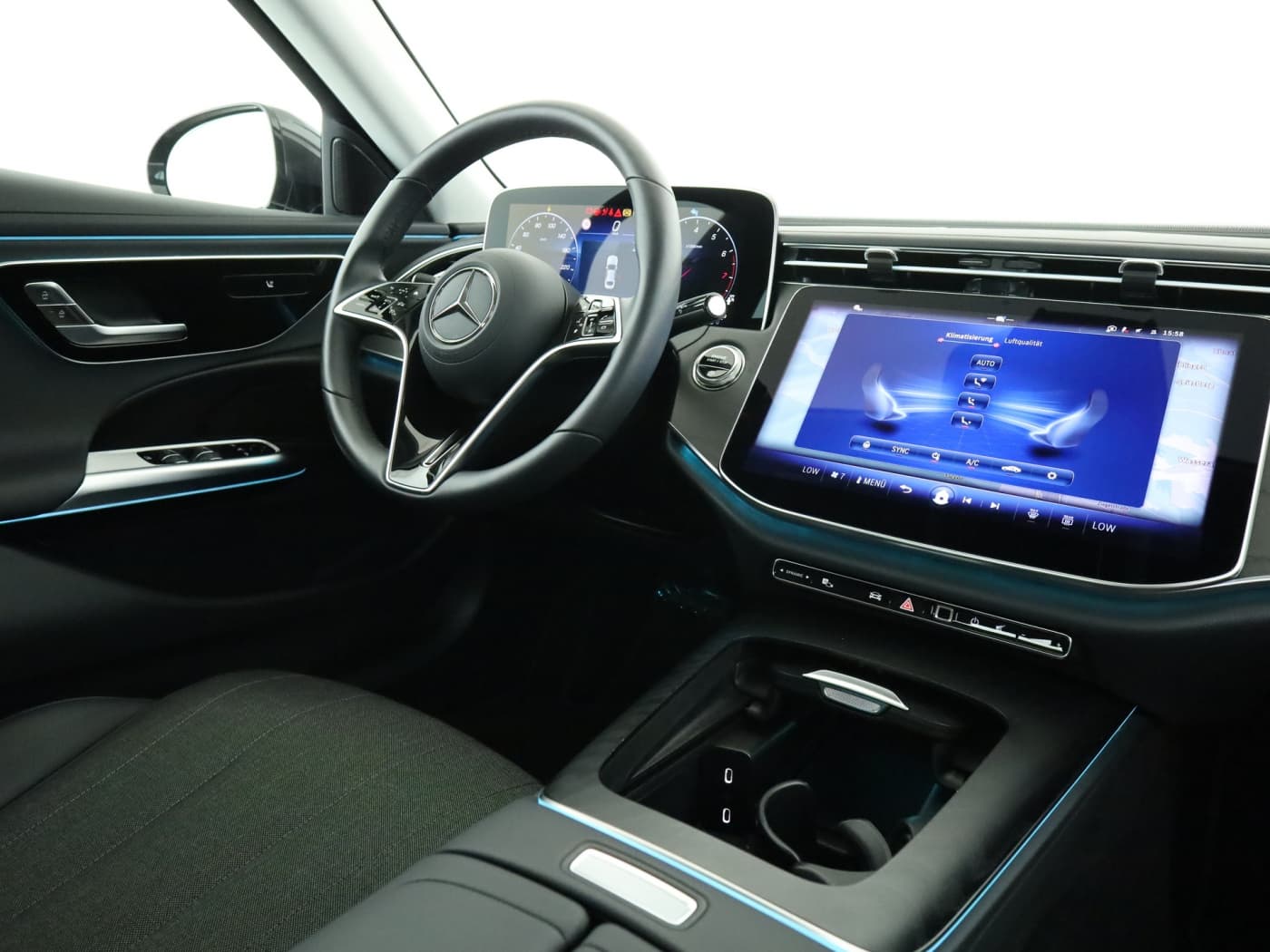 Mercedes-Benz E 200 Bild 10