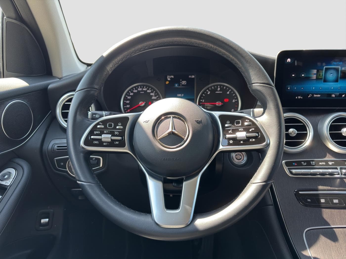 Mercedes-Benz GLC 220 d 4M Bild 10