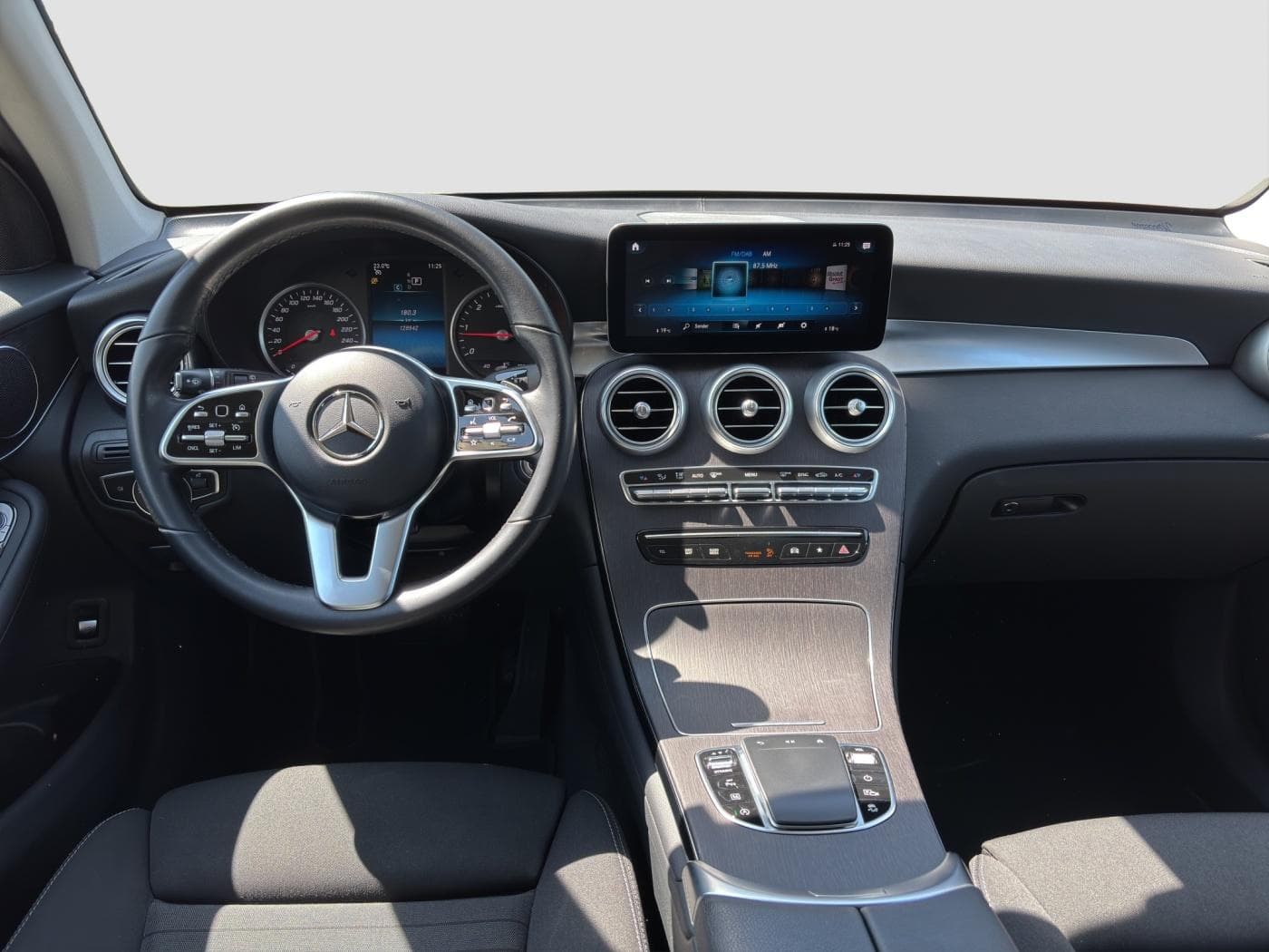 Mercedes-Benz GLC 220 d 4M Bild 9