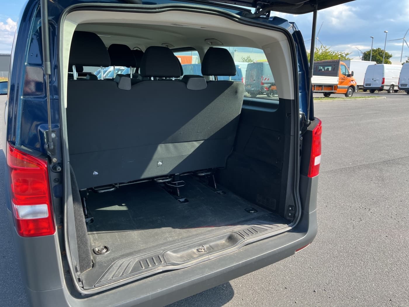 Mercedes-Benz Vito 114 CDI Tourer lang Bild 22