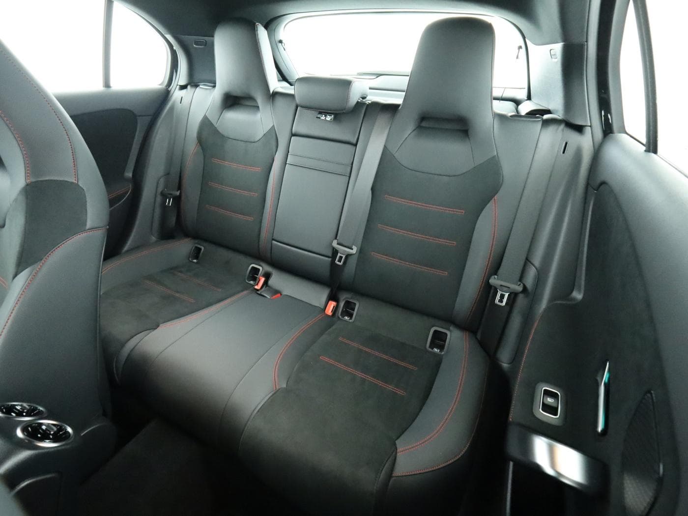 Mercedes-Benz A 200 Bild 18